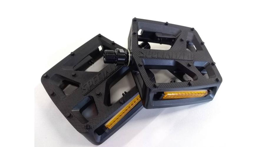 Specialized plastic platform pedál